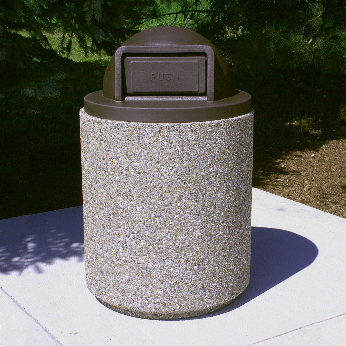 31 Gal. Getzen Concrete Receptacle With Plastic Dome Lid